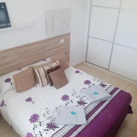 Privada Con Balcon Alloggio in famiglia Vecindario (Gran Canaria)